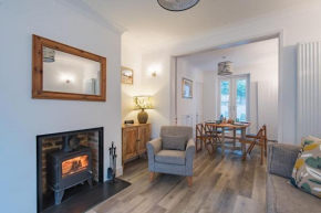 Samphire Cottage by Bloom Stays